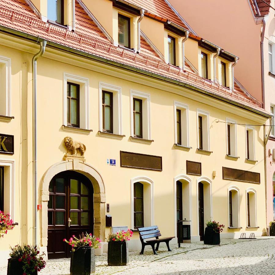 Hotel, Apartament Pod Zlotym Lwem W Samym Centrum Miasta Z Darmowym Parkingiem VII Klodzko Luaran gambar