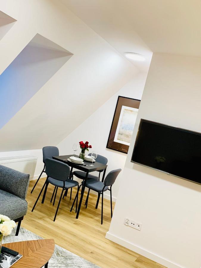 Hotel, Apartament Pod Zlotym Lwem W Samym Centrum Miasta Z Darmowym Parkingiem VII Klodzko Luaran gambar